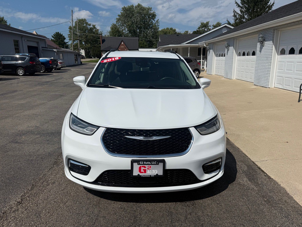 2022 Chrysler Pacifica Image 3