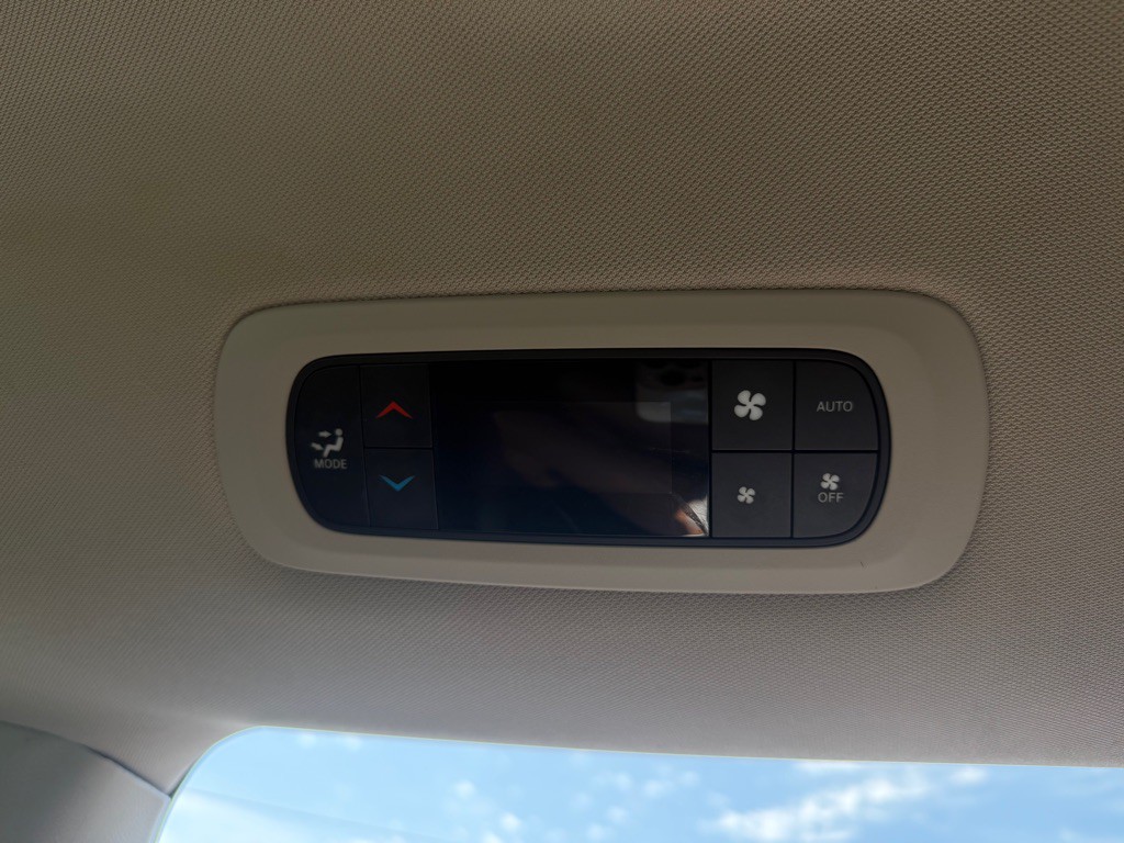 2022 Chrysler Pacifica Image 17