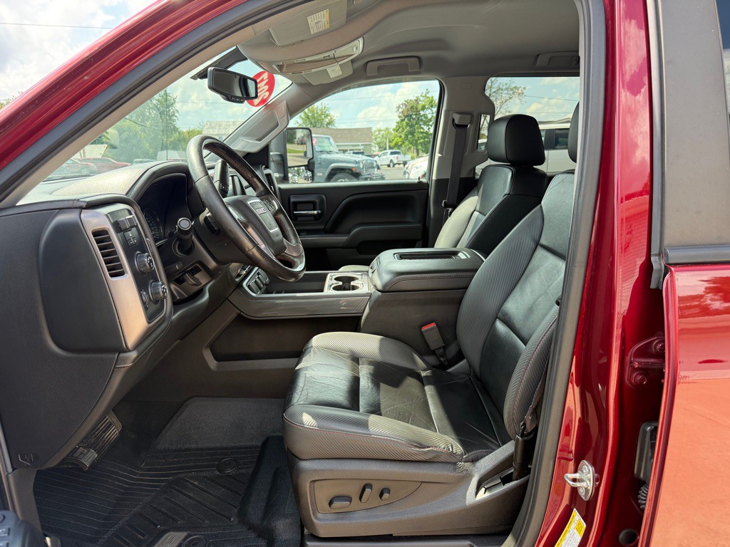 2017 GMC Sierra Image 8