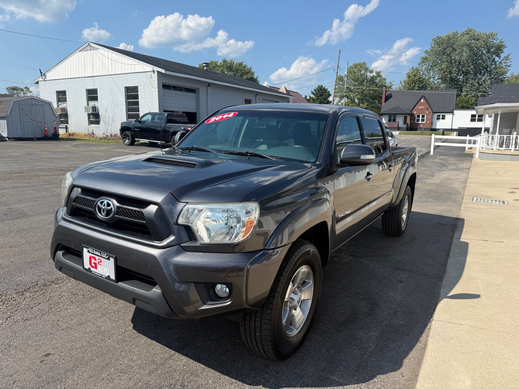 2014 Toyota Tacoma Image 2