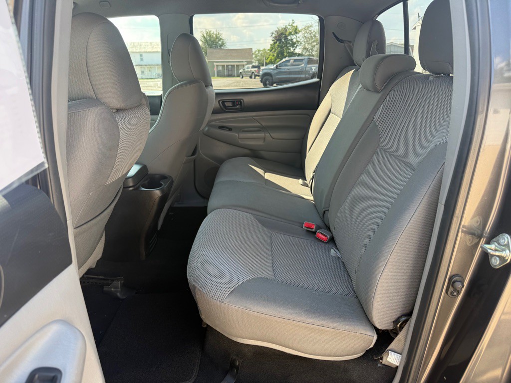 2014 Toyota Tacoma Image 10