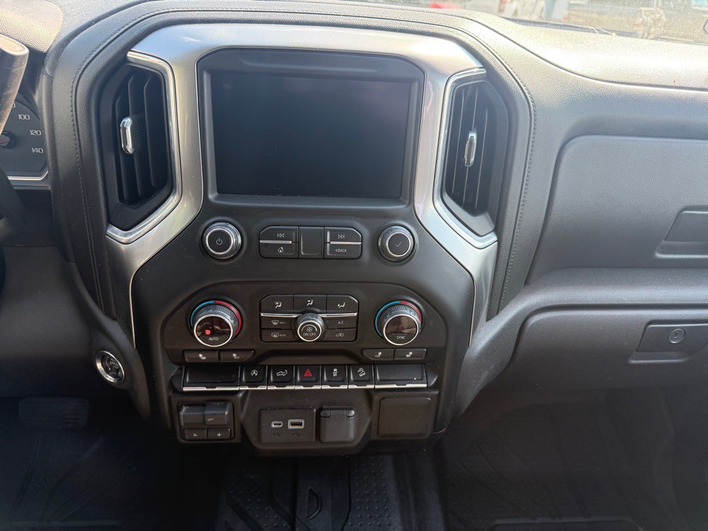 2019 Chevrolet Silverado 1500 Image 12
