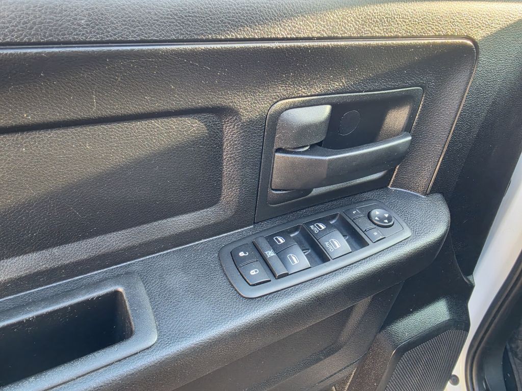 2019 RAM 1500 Image 9