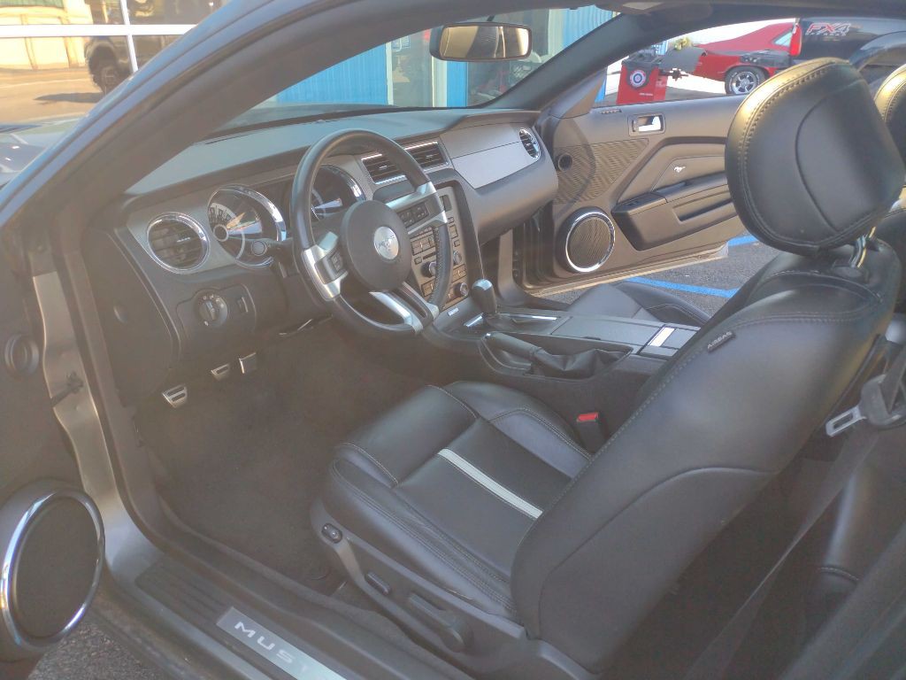 2013 Ford Mustang Image 7