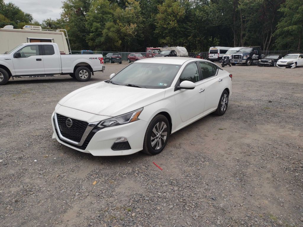 2019 Nissan Altima Image 1