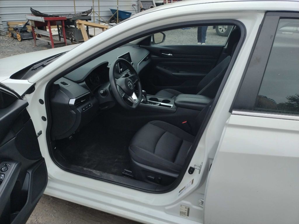 2019 Nissan Altima Image 3
