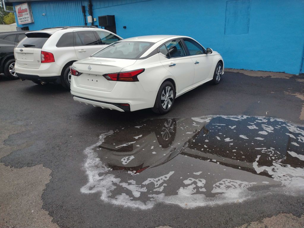2019 Nissan Altima Image 7