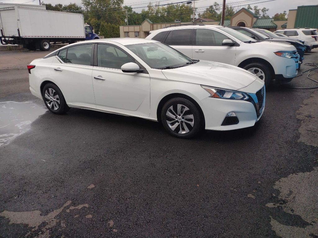 2019 Nissan Altima Image 8
