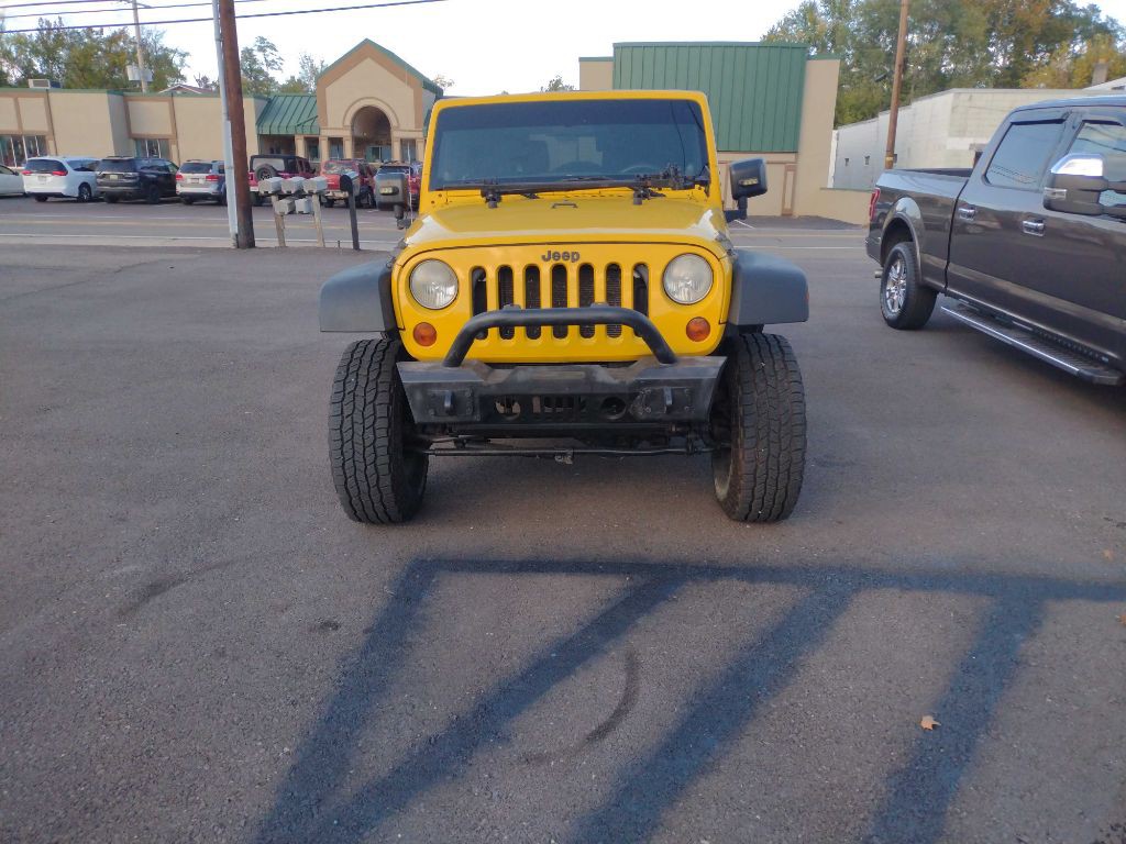 2011 Jeep Wrangler Image 2