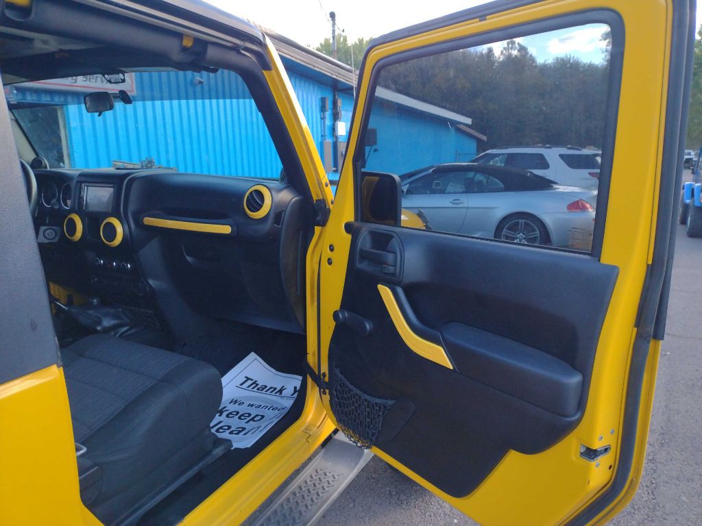 2011 Jeep Wrangler Image 5