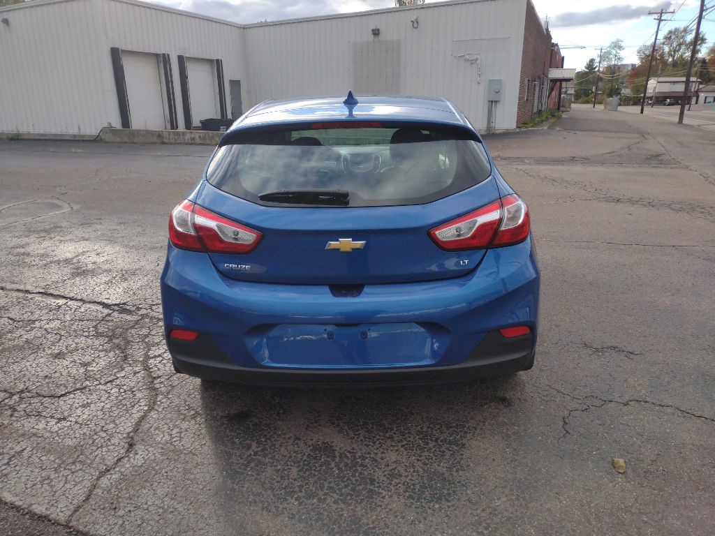 2017 Chevrolet Cruze Image 4