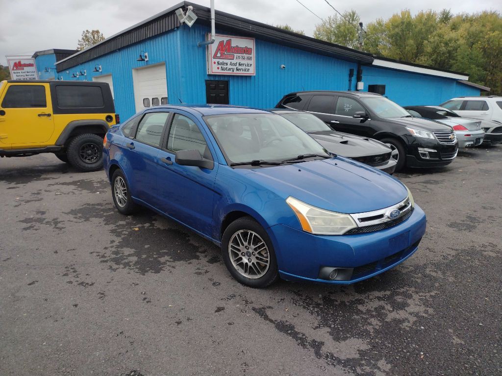 2011 Ford Focus Image 3