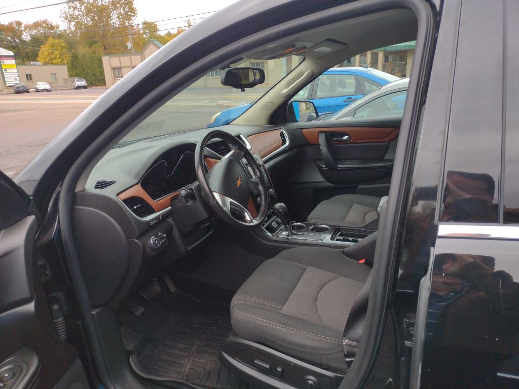 2017 Chevrolet Traverse Image 5