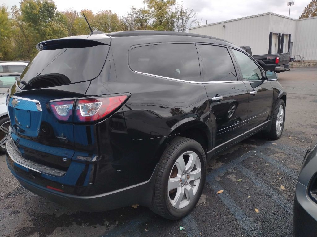 2017 Chevrolet Traverse Image 1