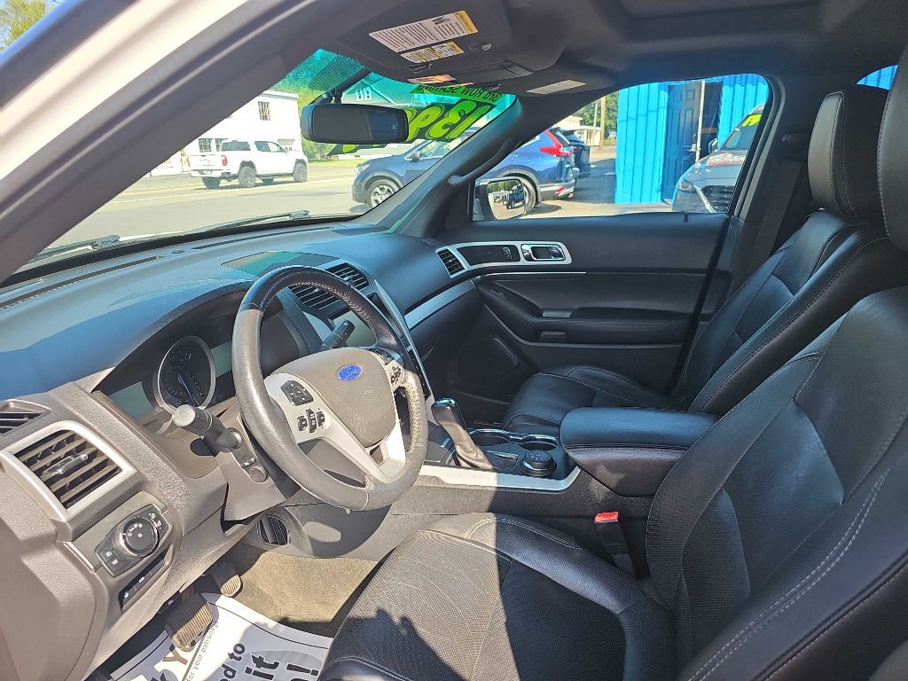 2015 Ford Explorer Image 14