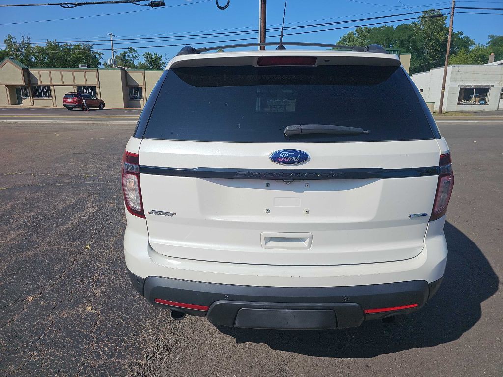 2015 Ford Explorer Image 4