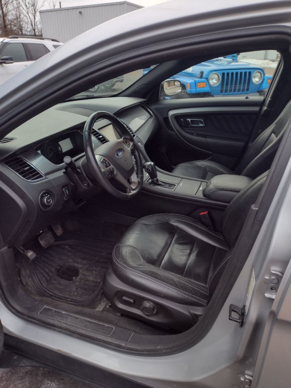 2014 Ford Taurus Image 4