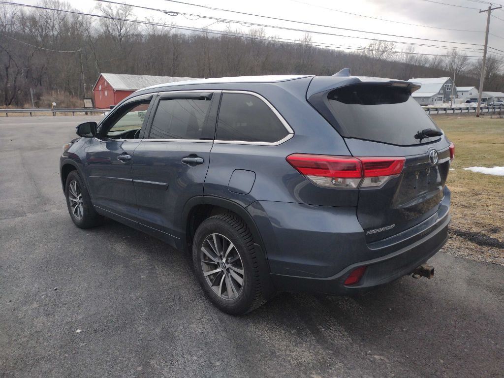 2018 Toyota Highlander Image 28