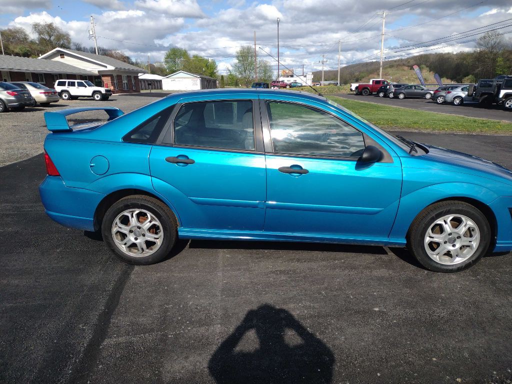 2007 Ford Focus Image 2
