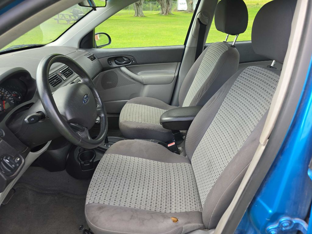 2007 Ford Focus Image 8