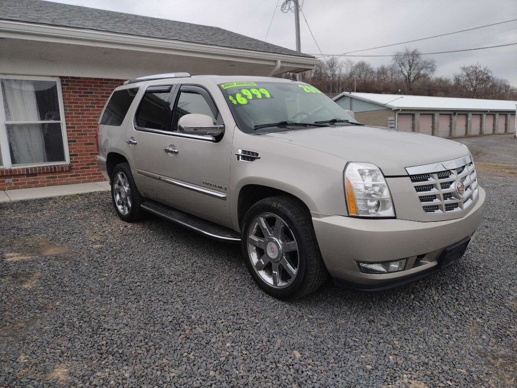 2008 Cadillac Escalade Image 1