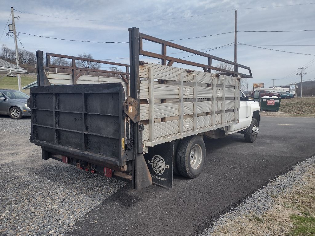 2016 Chevrolet Silverado 1500 Image 2