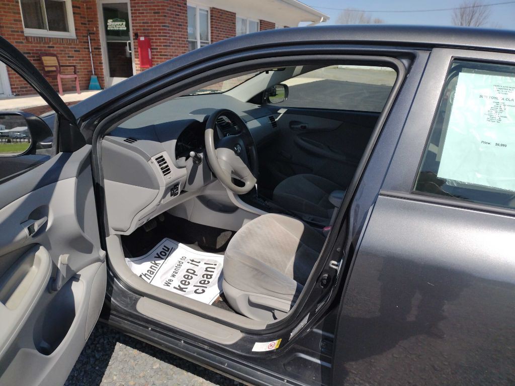 2010 Toyota Corolla Image 5