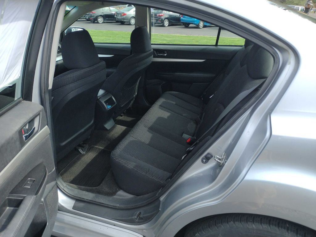 2012 Subaru Legacy Image 7