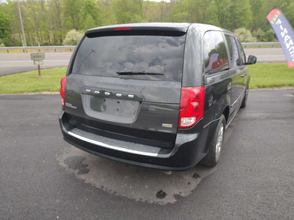 2012 Dodge Grand Caravan Image 2