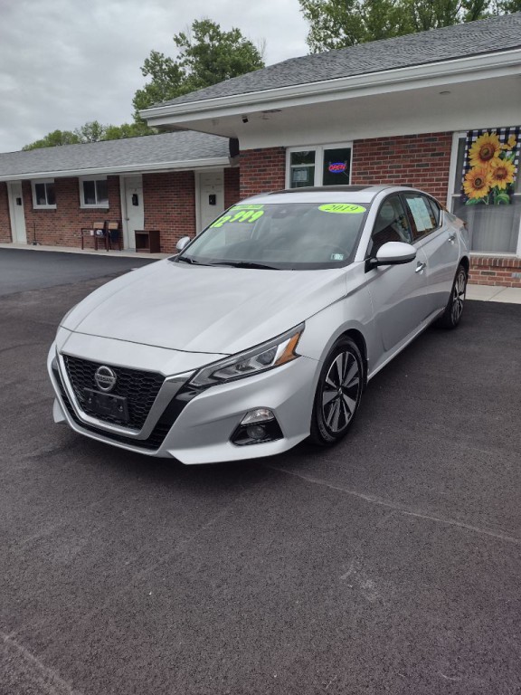 2019 Nissan Altima Image 1