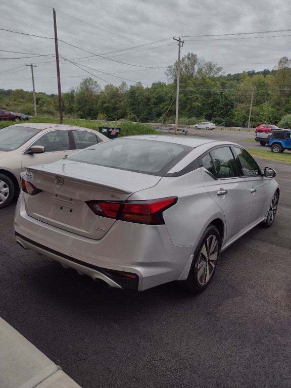 2019 Nissan Altima Image 4