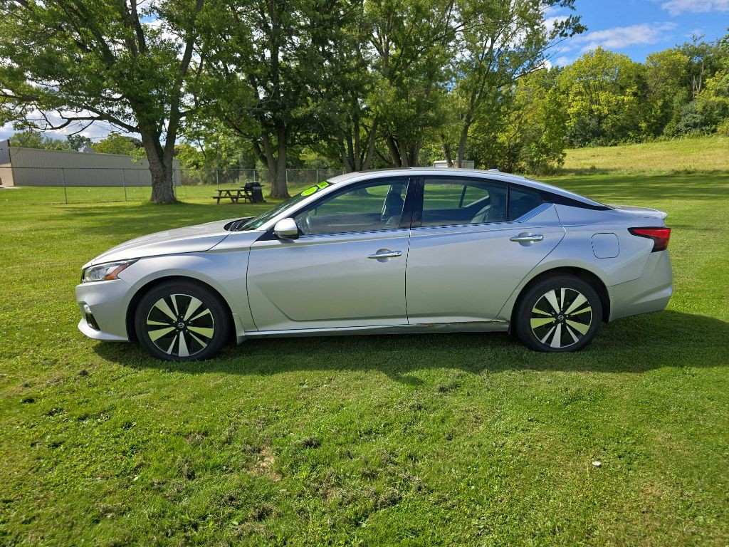 2019 Nissan Altima Image 4