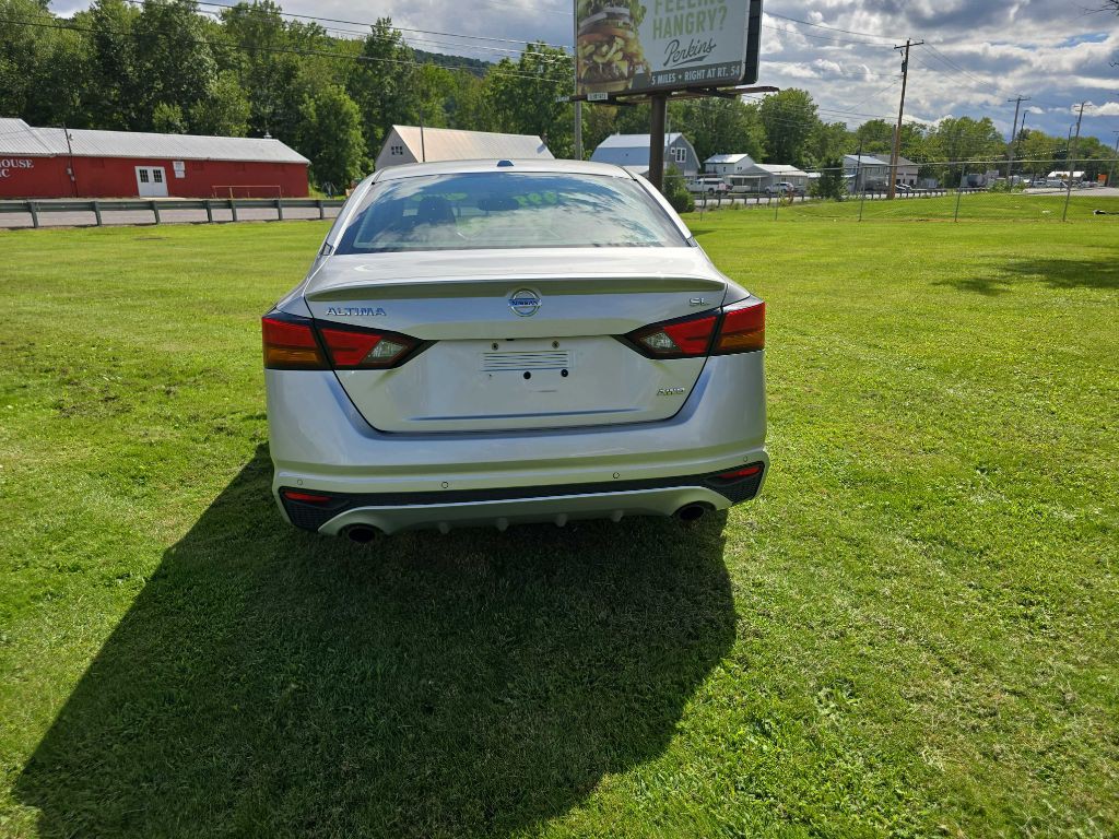 2019 Nissan Altima Image 7