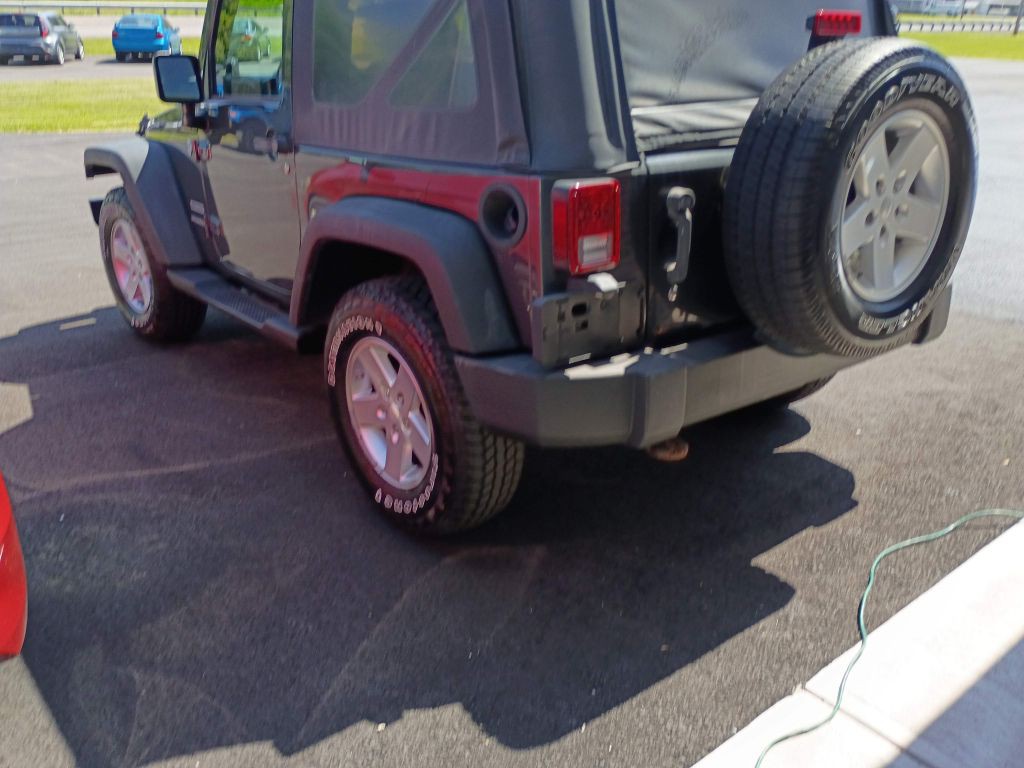 2010 Jeep Wrangler Image 6