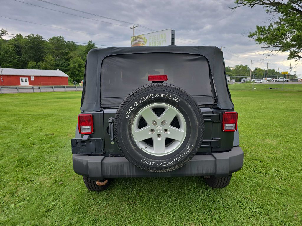 2010 Jeep Wrangler Image 4
