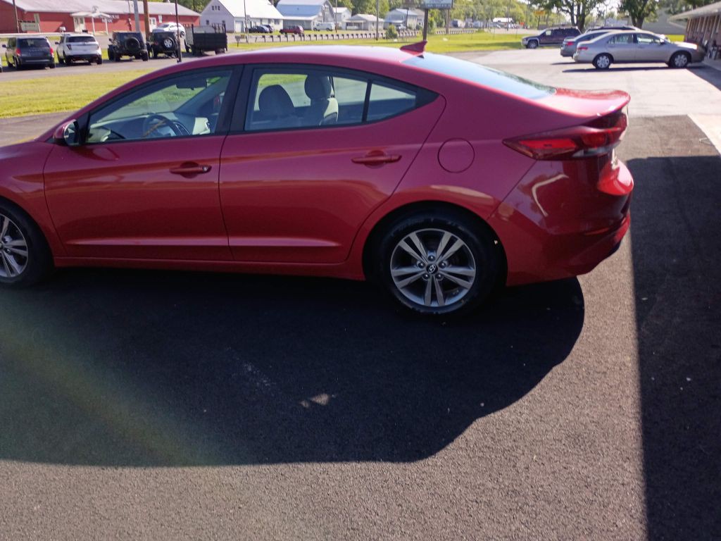 2017 Hyundai Elantra Image 4