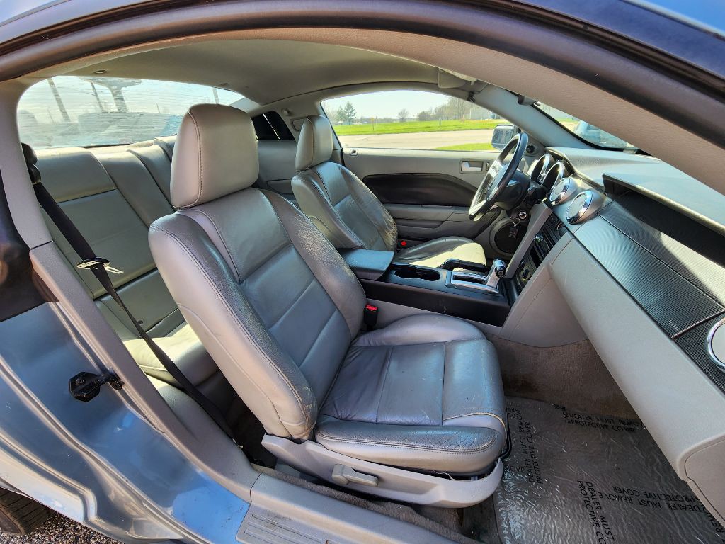 2007 Ford Mustang Image 14