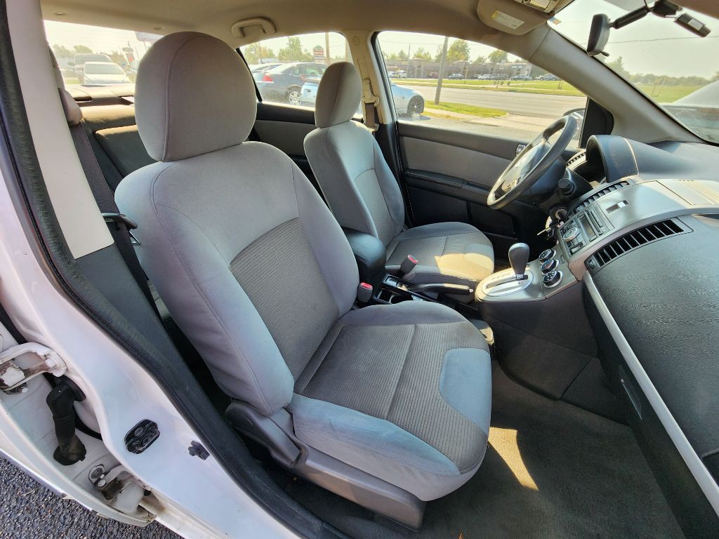 2011 Nissan Sentra Image 13