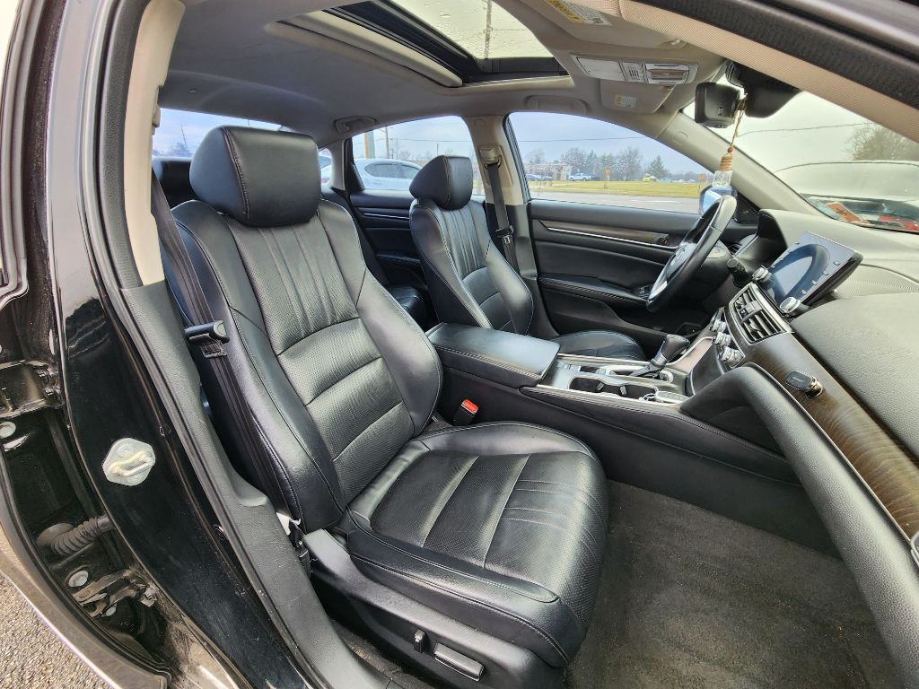 2018 Honda Accord Image 13