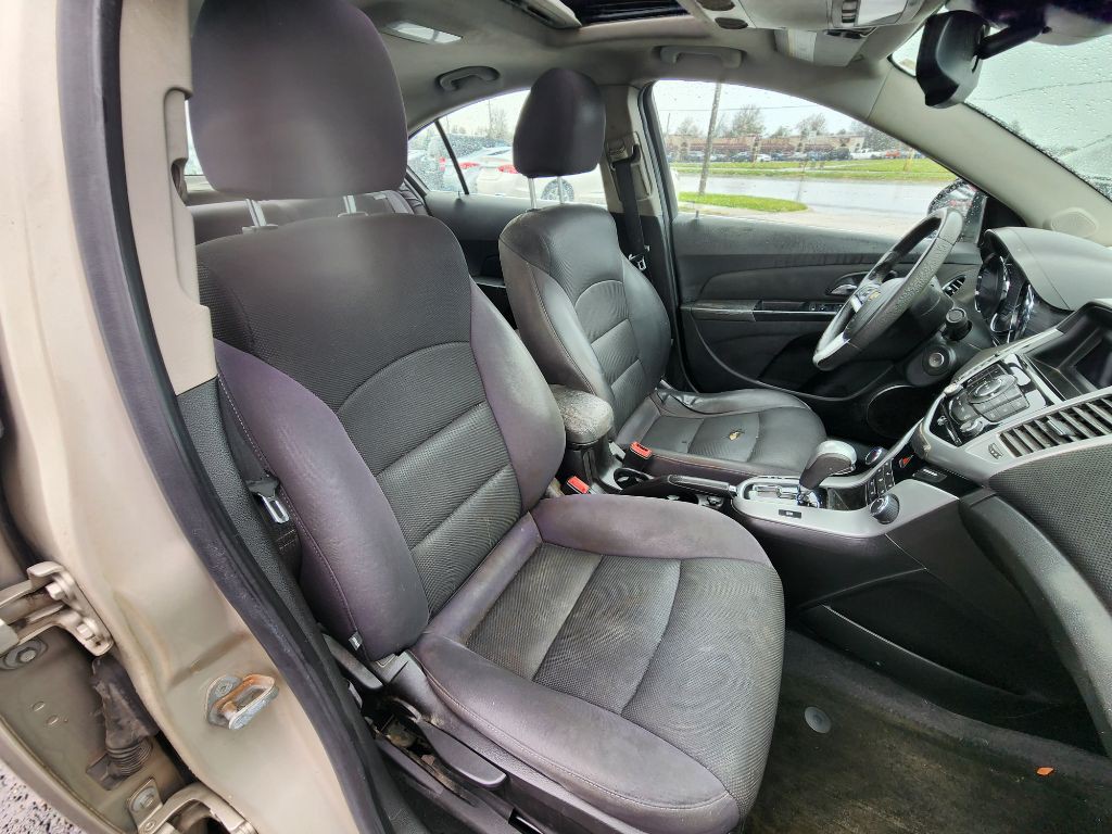 2013 Chevrolet Cruze Image 15