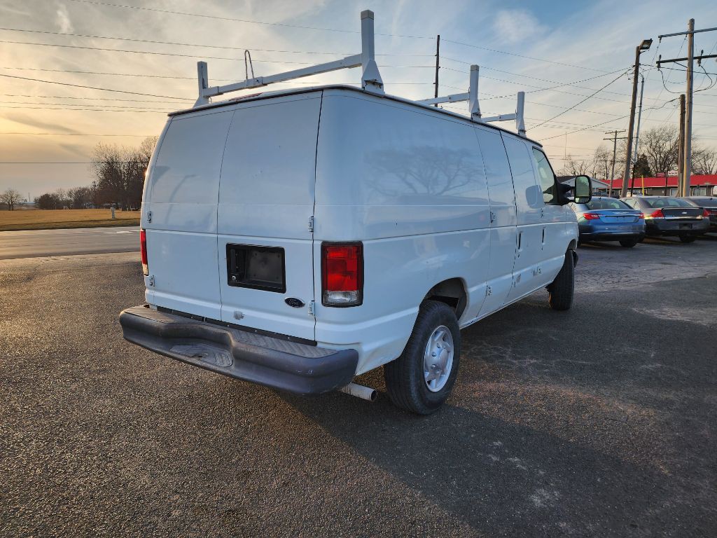 2007 Ford E-series Image 2