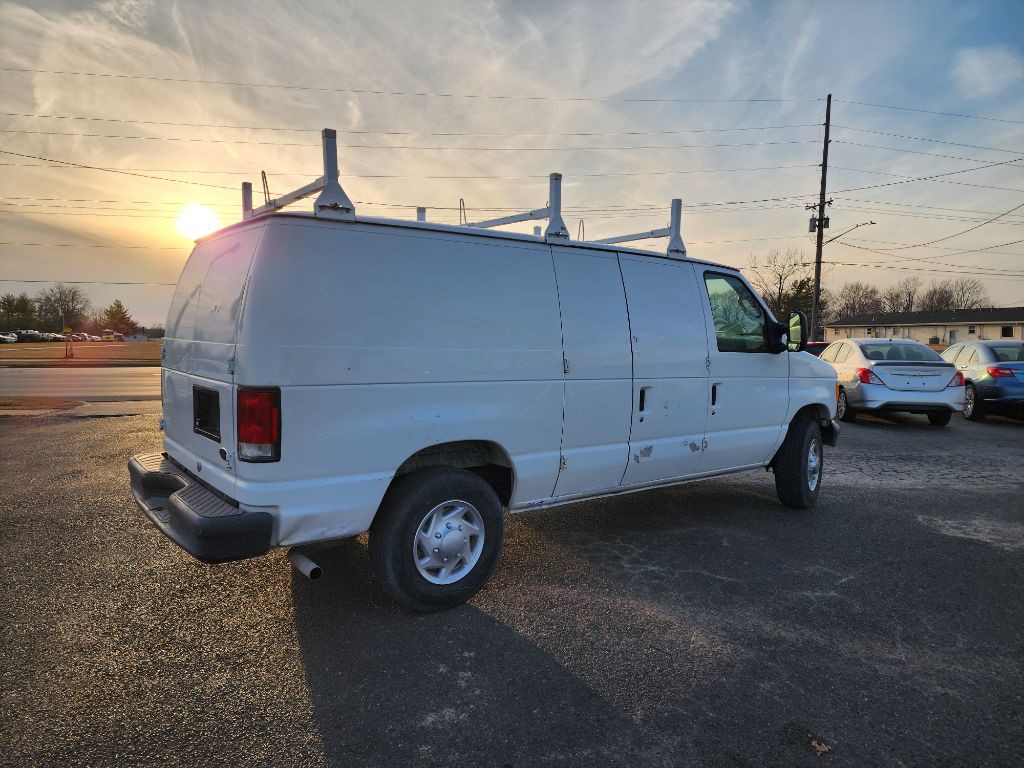 2007 Ford E-series Image 4