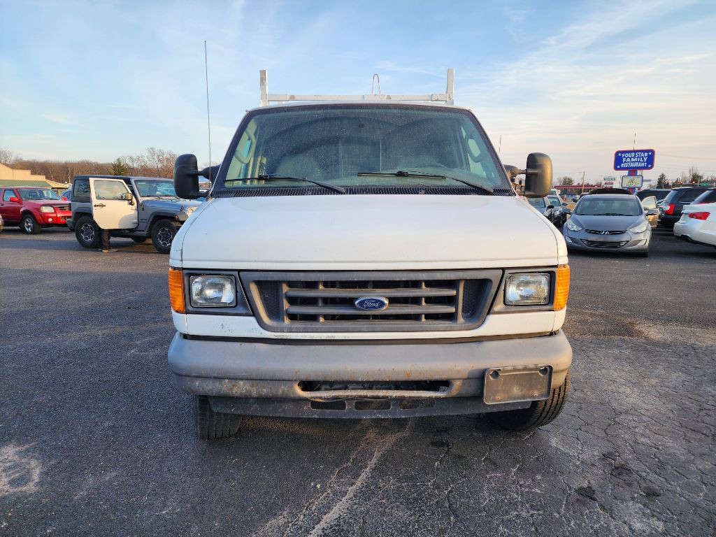 2007 Ford E-series Image 13
