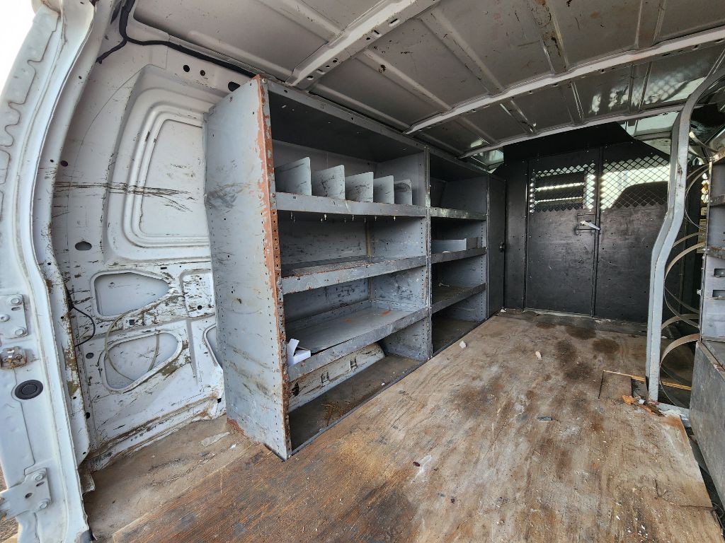 2007 Ford E-series Image 23