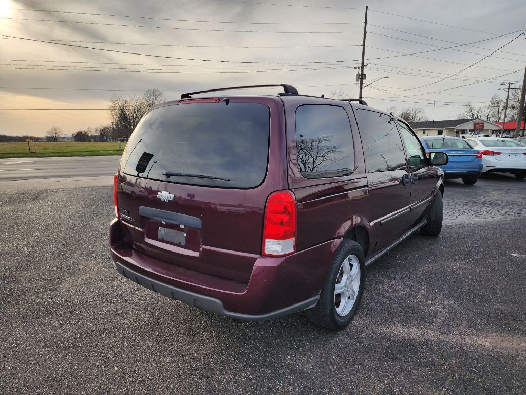 2008 Chevrolet Uplander Image 3
