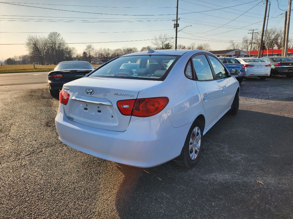 2010 Hyundai Elantra Image 5