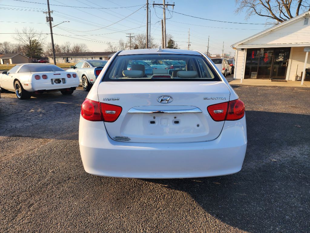 2010 Hyundai Elantra Image 7