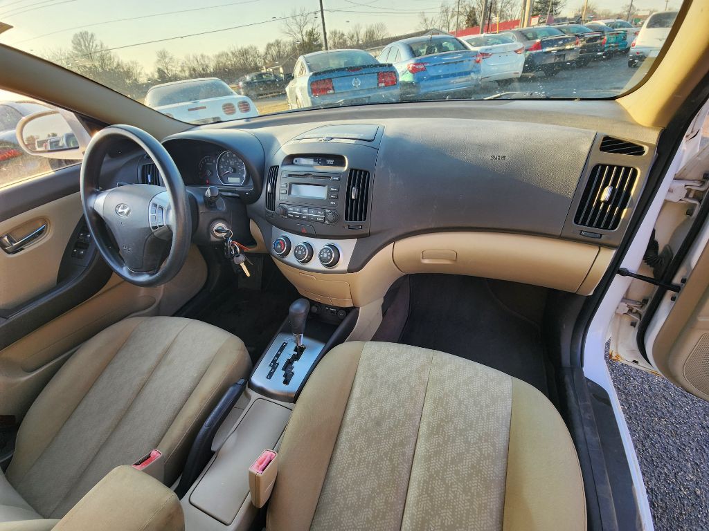 2010 Hyundai Elantra Image 17