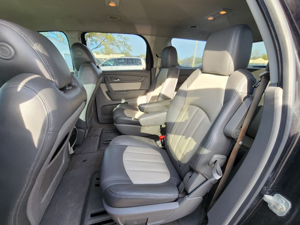 2015 GMC Acadia Image 16
