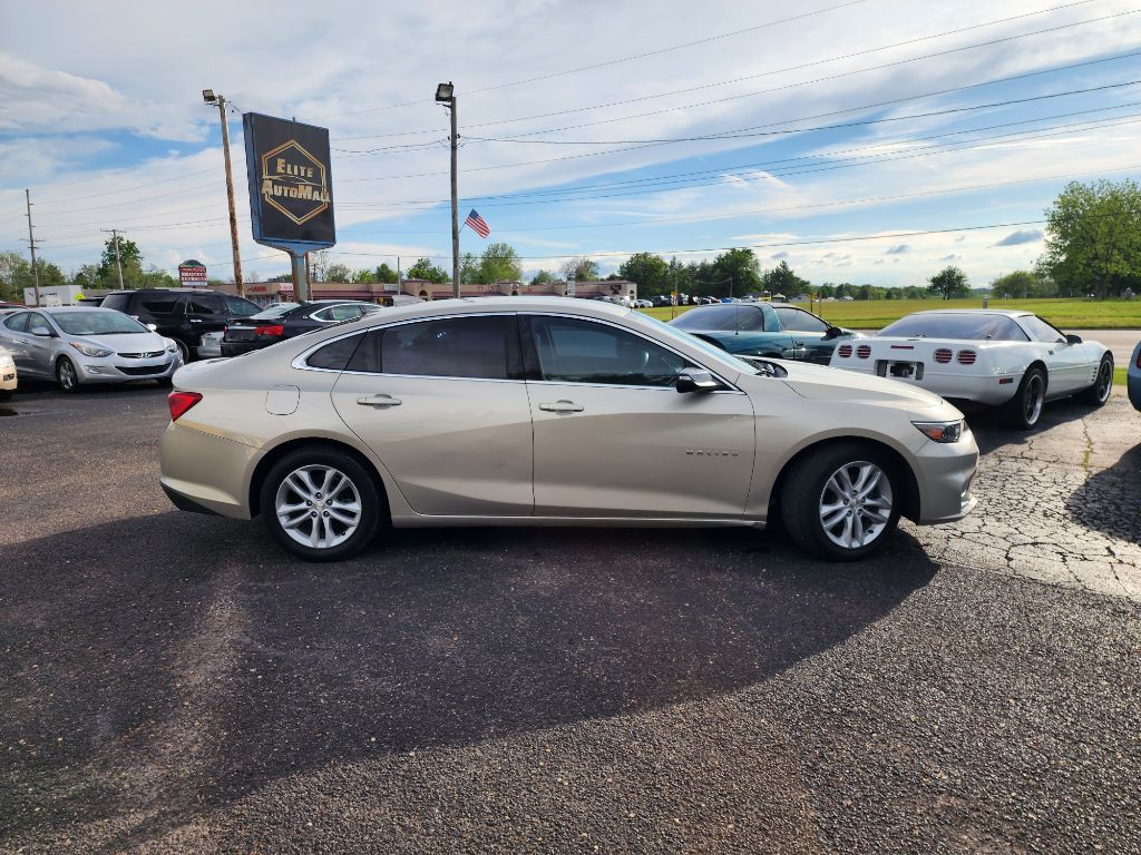 2016 Chevrolet Malibu Image 2